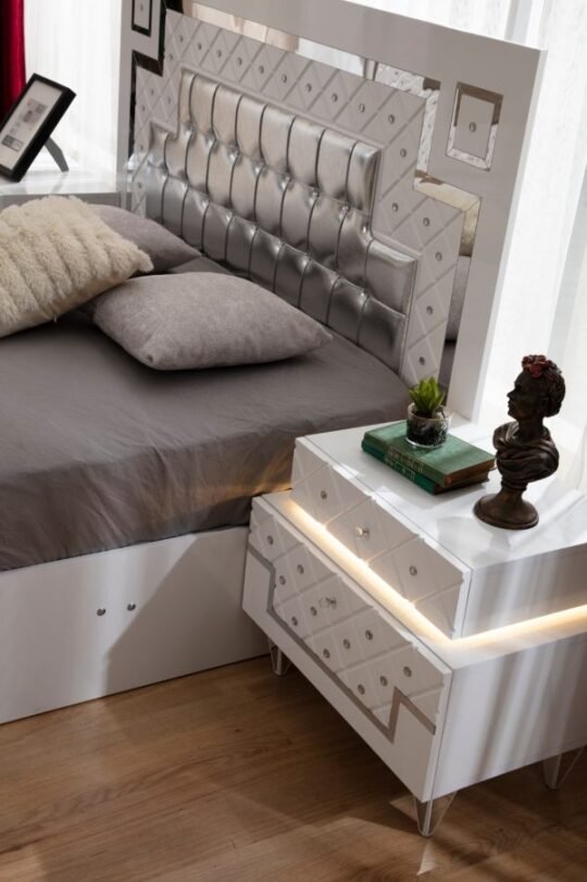 QUEEN WHITE BEDROOM SET